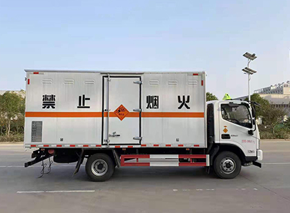 方正爆破器材运输车