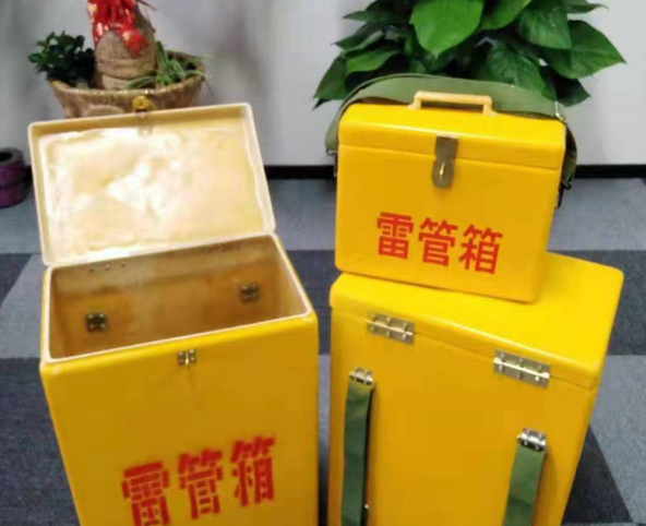 方正玻璃钢雷管箱有哪些特点