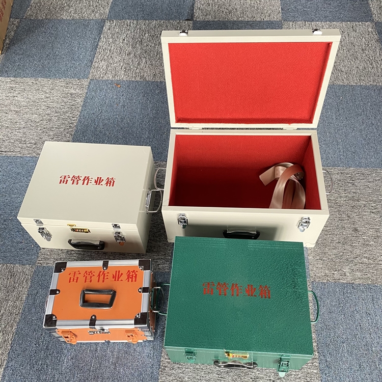 方正爆破工程作业箱如何选择？玻璃钢与传统材质的全面对比